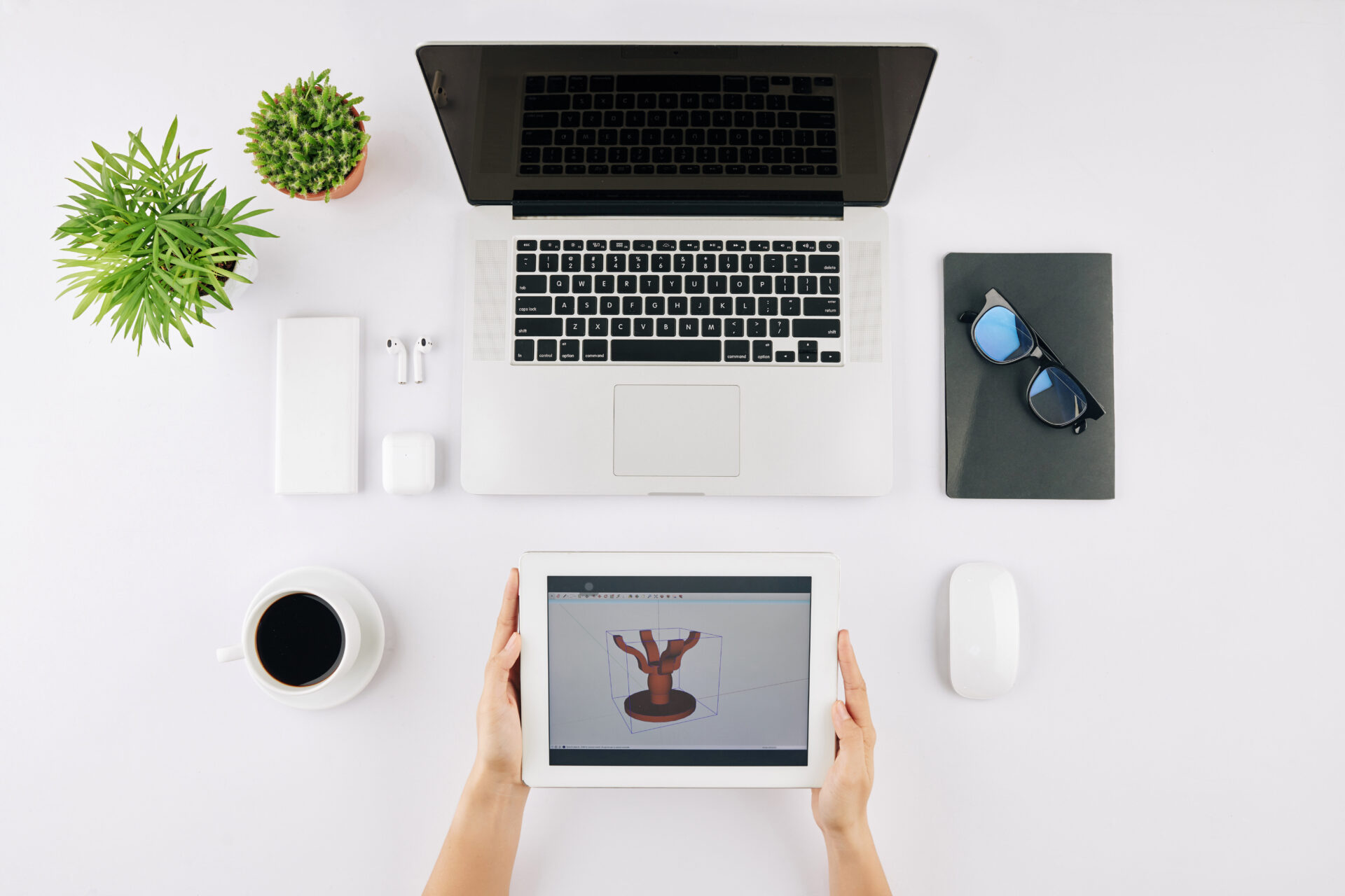 Entwicklung einer Cross-Plattform-App mit modernsten Frameworks wie React Native, Flutter und Xamarin